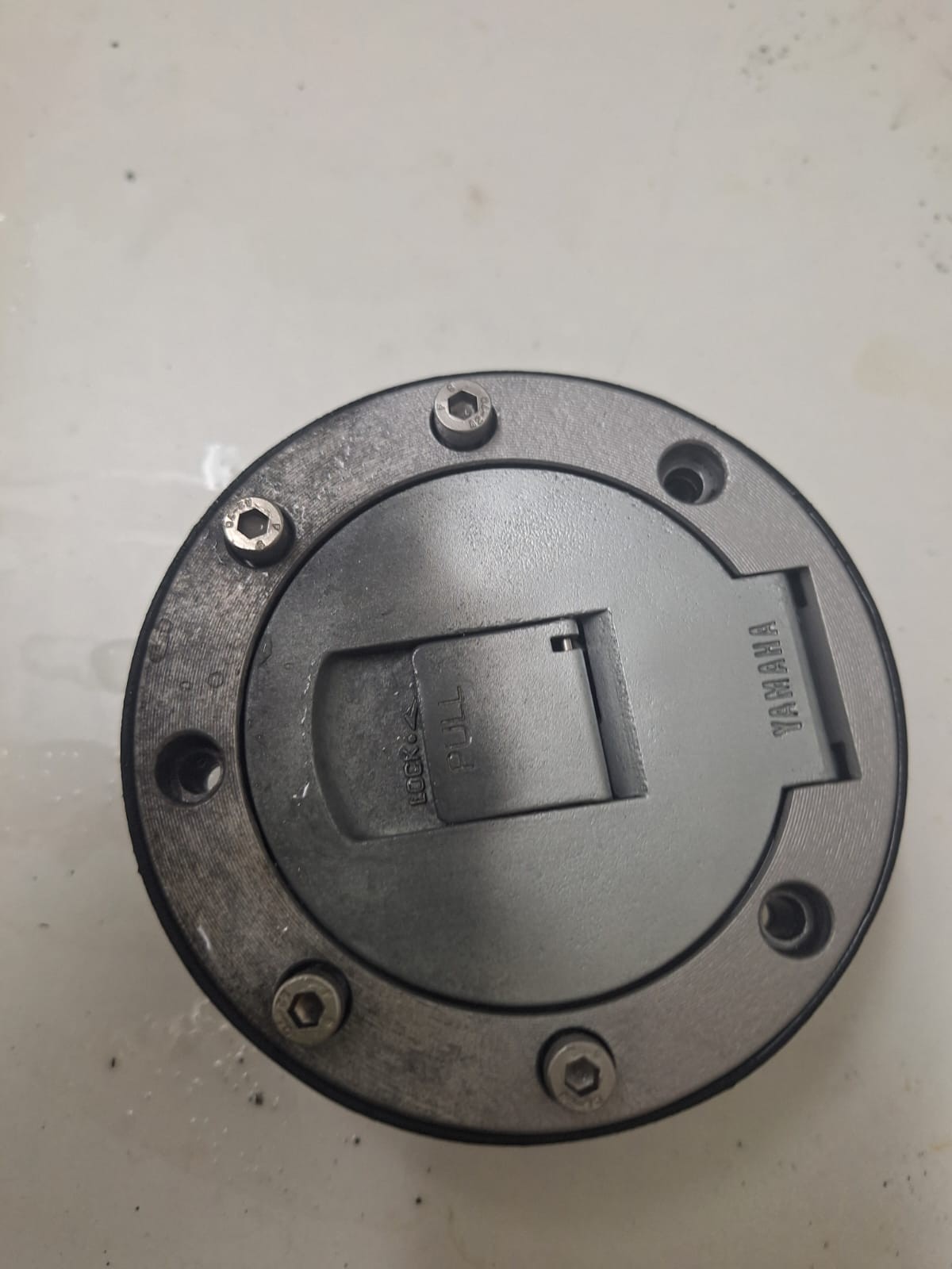 Vapour blasting used for corrosion removal on aluminium
